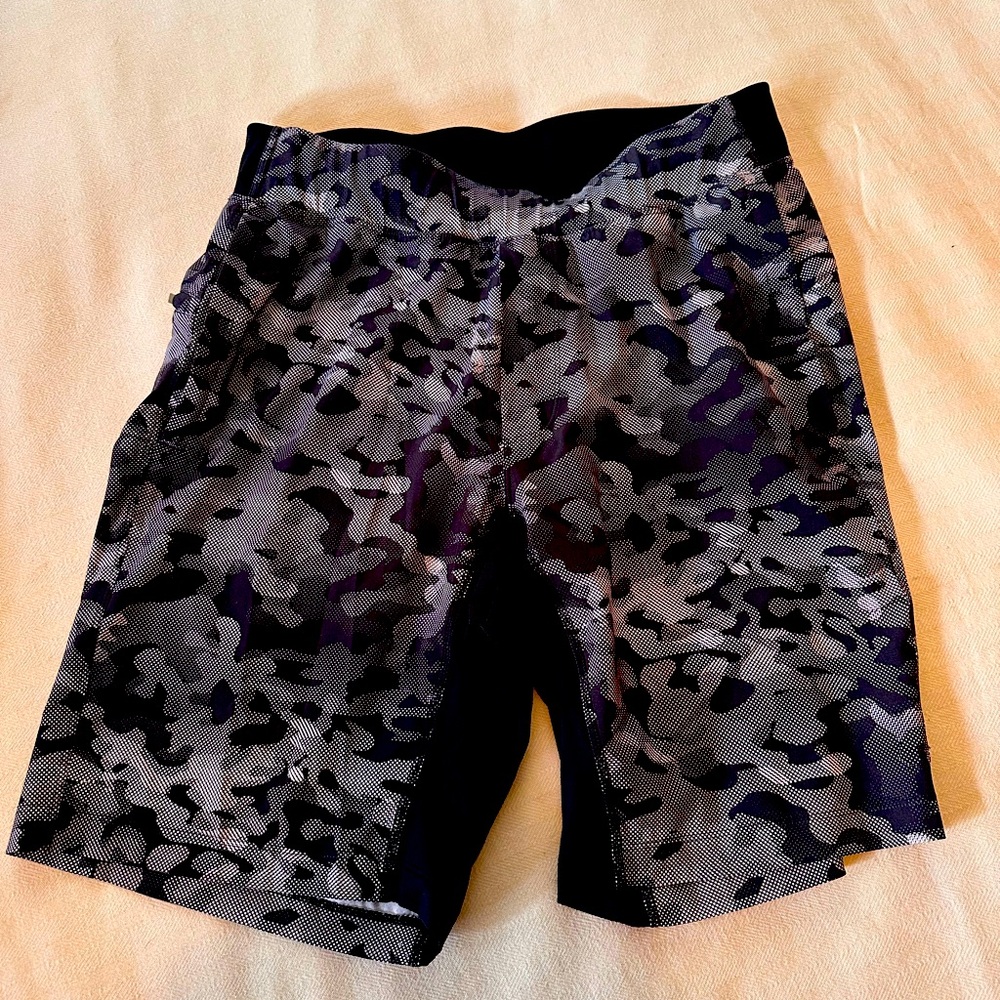 Lululemon shorts (no liner). Men’s 32W.
